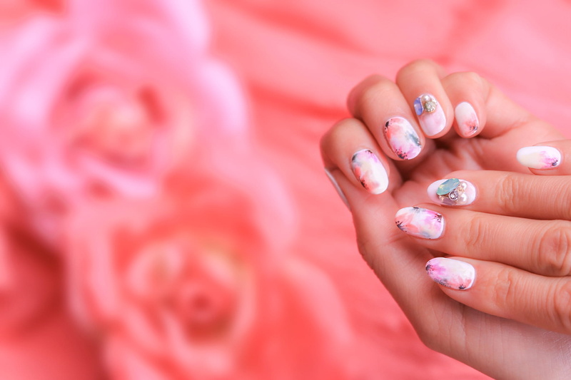 close-up, human Finger, hand, manicure, ring, painting fingernails, love, nail art, beauty, females, nail polish, elegance, fashion, 1080P, people, beauty treatment