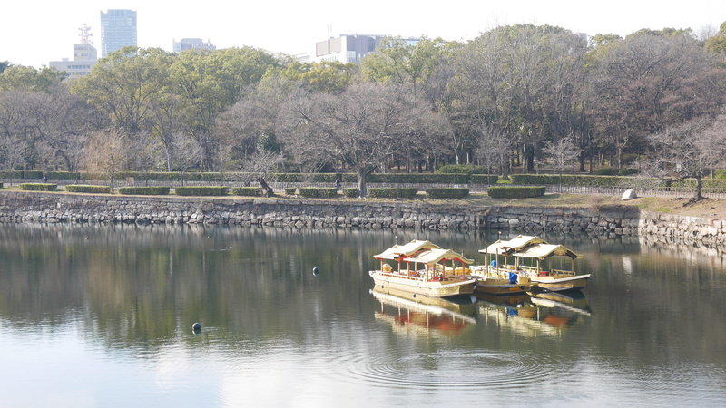4K, moored, beauty in nature, osaka castle, water, day, scenic, ōsaka-shi, outdoors, japan, nautical vessel, plant, view, boats, spectacular, growth, mode of transportation