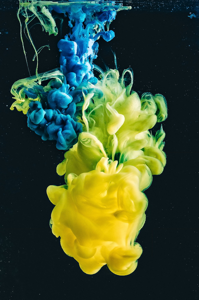 droplet, water, floating on water, 4K, dissolving, mixing, no people, motion, multi colored, indoors, sea, black background, abstract, yellow, blue, splashing