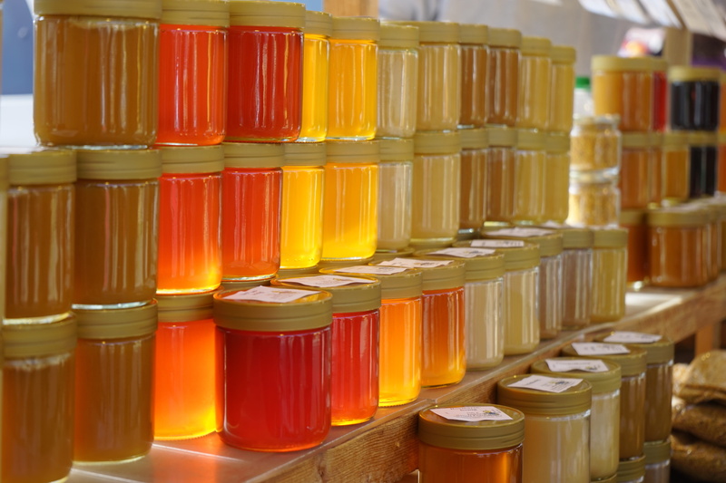 color, honey, 5K, indoors, in a row, multi colored, full frame, research, glass, bottled, forest honey, colorful, brown, direct sales, science, back light
