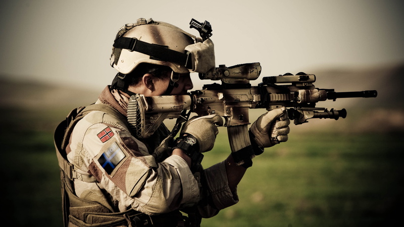 Norwegian Army, holding, assault rifle, soldier, gun, scope, Heckler and Koch, camo, HK416, 4K