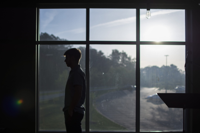 real people, beside, business Person, one Person, one man only, transparent, man in black, indoors, 5K, window, males, near, architecture, office, photo