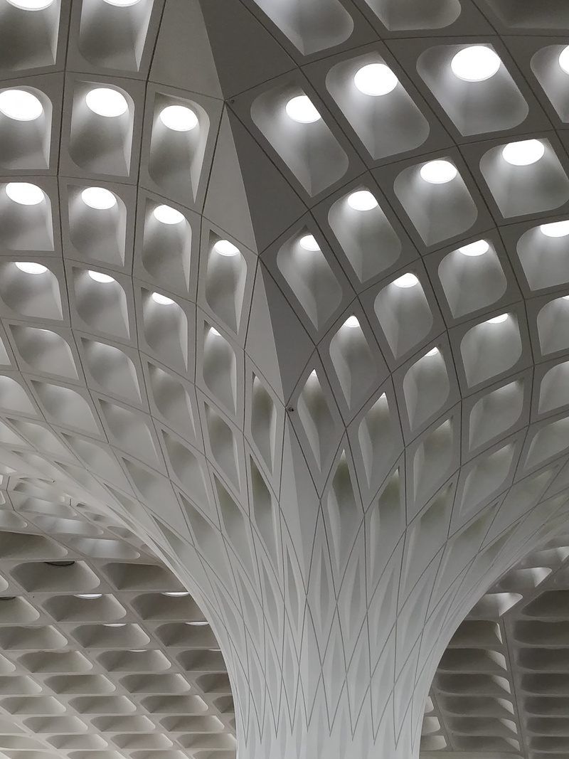modern, white color, built structure, electricity, 4K, pattern, structure, mumbai, repetition, lighting equipment, e6 - 3010-a, ceiling, interior, airport