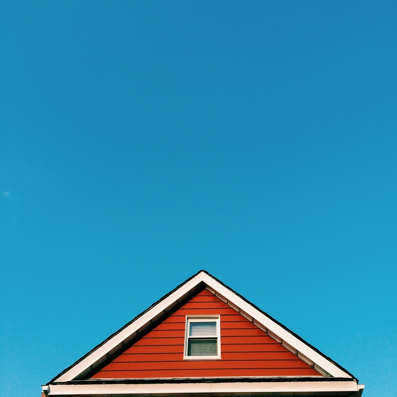 building exterior, blue, copy space, brown, wooden, day, residential district, scandinavia, nordic, nature, sky, roof tile, roof, row house, red, 1080P