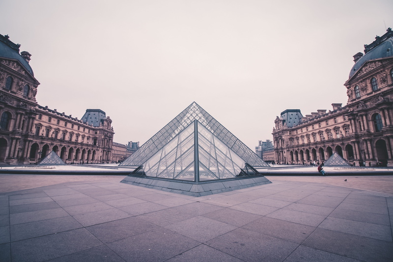 5K, square, tiled floor, sky, windows, urban, sightseeing, the past, surrounded, famous, nature, built structure, famous landmark, daylight, town square