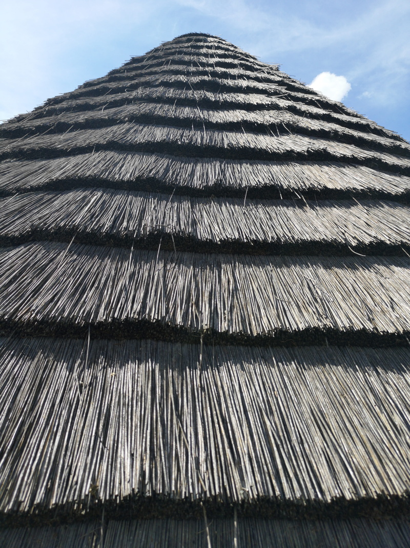 sky, day, pattern, architecture, 5K, blue sky, cloud, corrugated iron, cloud - sky, house, roof tile, triangle, nature, built structure, triangular, sunlight