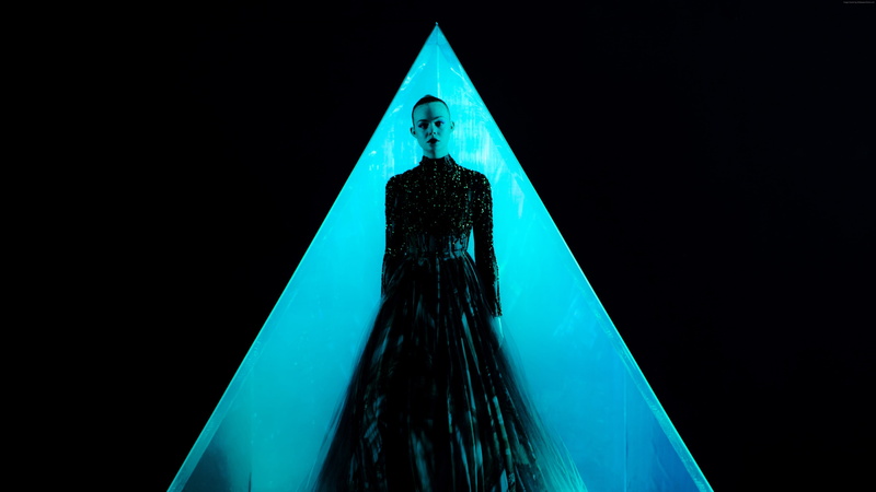 Demon, black, s, Elle, 4K, dress, Neon, long, HD, women, sleeve, Fanning