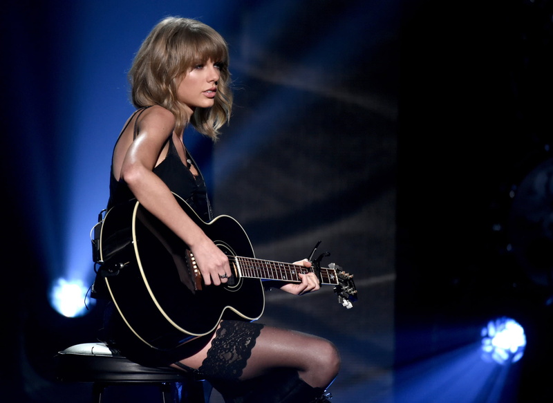 Music Awards, hairstyle, Show, music, young women, taylor, hair, performance, 2015, nightlife, Taylor Swift, guitar, skill, swift, guitarist, electric guitar