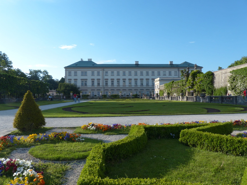 mirabell gardens, park, mirabell palace, 4K, outdoors, sky, front or back yard, flowerbed, palace, day, ornamental garden, clear sky, grass, no people