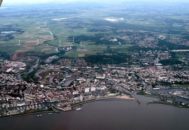 sea, environment, architecture, cityscape, river, city, transportation, building, nature, fly, building exterior, built structure, 4K, bremen, flying
