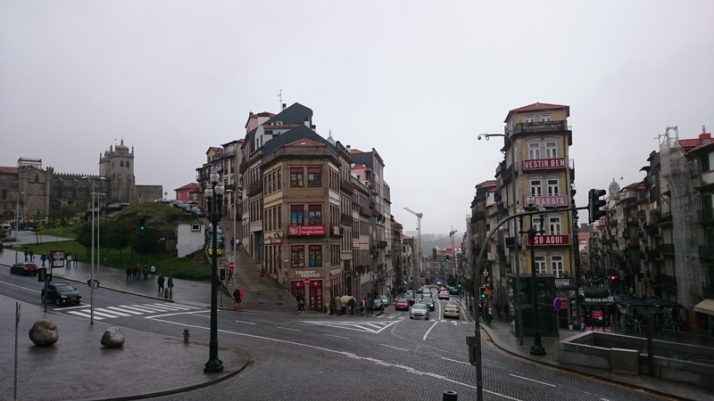nature, streets, road, City, sky, road marking, Porto, town, car, motor vehicle, built structure, apartment, Houses, transportation, building exterior