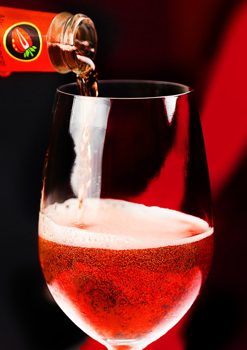 drink, liquid, 2K, studio shot, bottle, clear, cold temperature, alcohol, close-up, bar, refreshment, black background, pouring, no people, soda, indoors