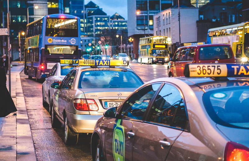 transportation system, commuting, no people, street, city life, motor vehicle, fare, traffic, architecture, busy, s, traffic congestion, gray, mode of transportation