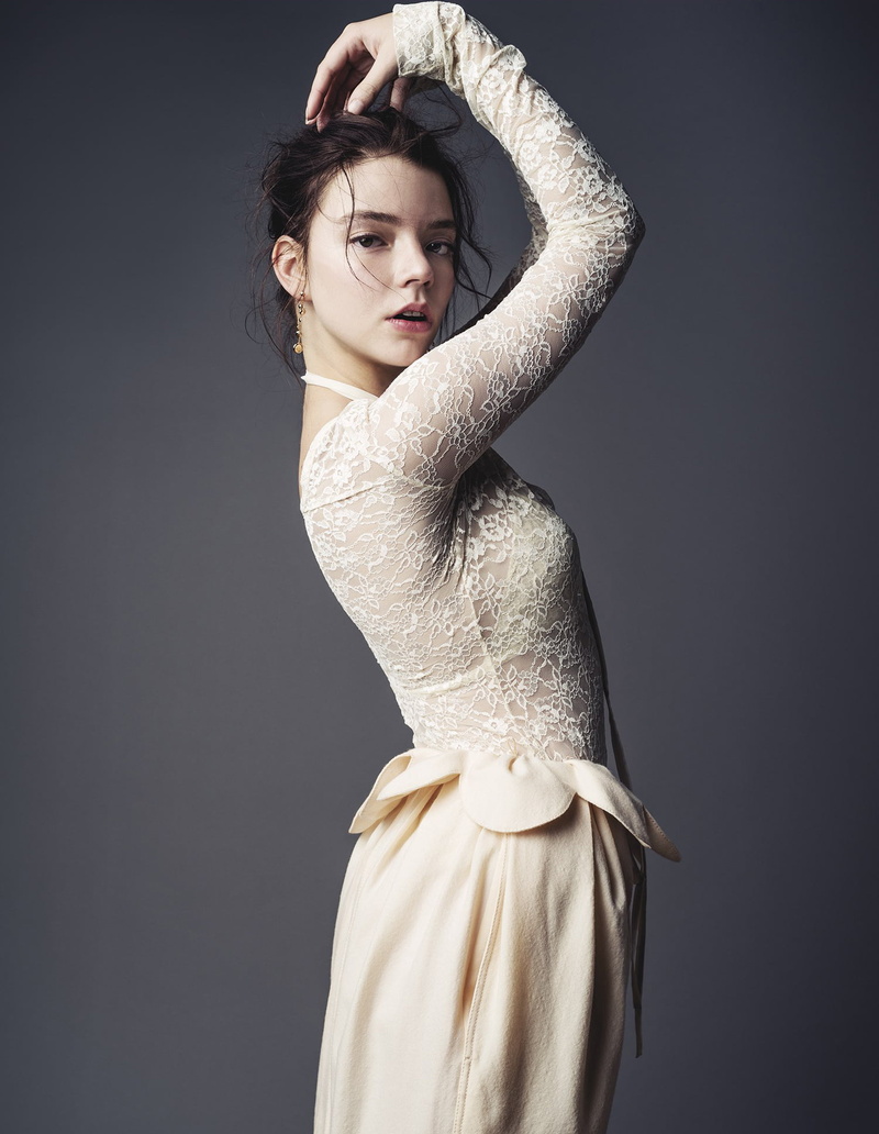 Anya Taylor-Joy, brunette, 1080P, women, actress, simple background