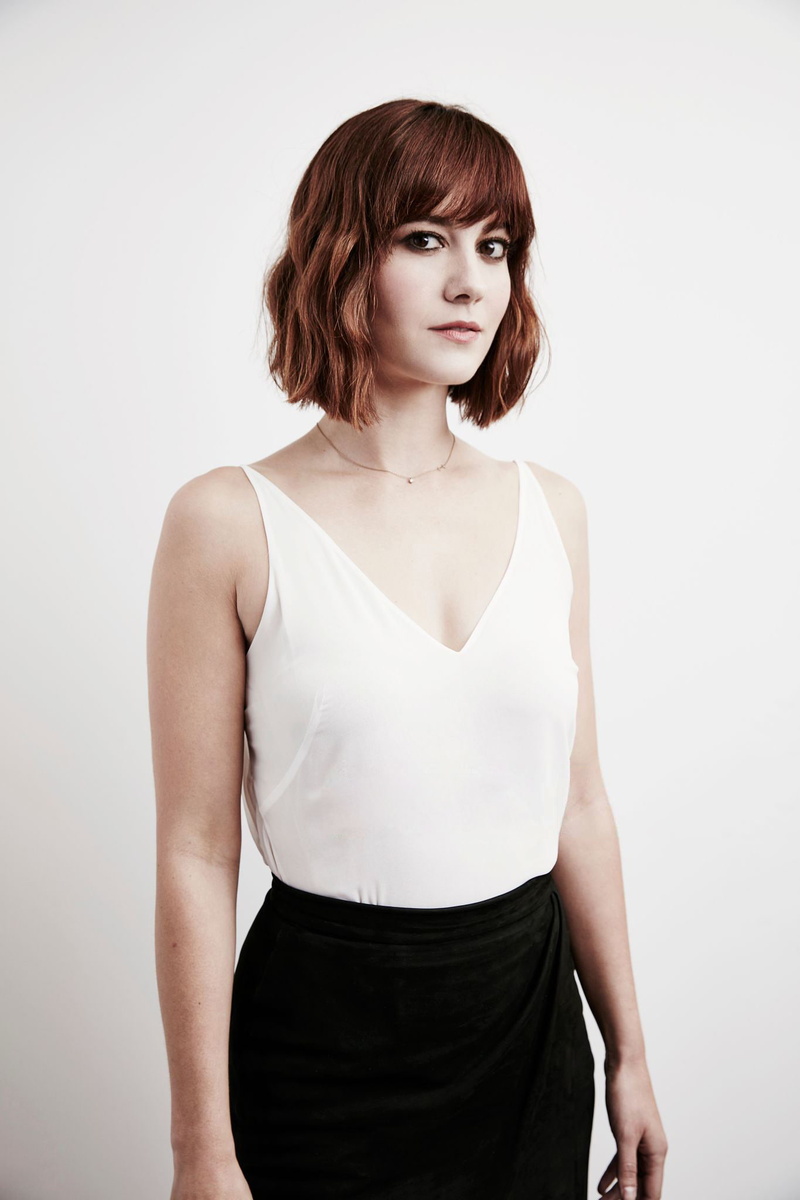 actress, women, Mary Elizabeth Winstead, portrait, simple background, celebrity, 1080P, pale