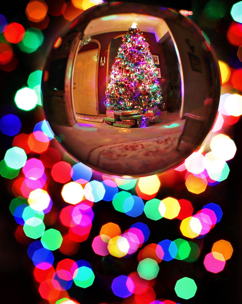 no people, technology, illuminated, close-up, sphere, glittery, clear, christmas tree, colorful, 8K, circle, christmas decoration, december, crystal, light