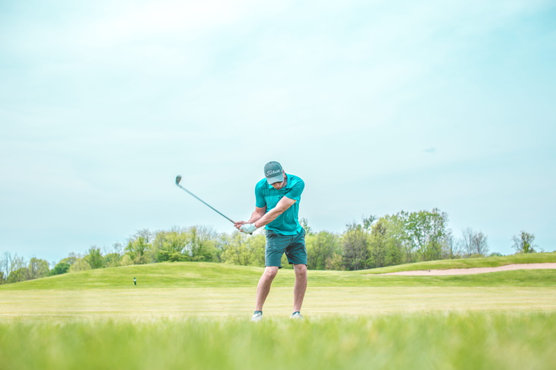 skill, casual clothing, golf course, green - golf course, standing, sportsman, weekend activities, golfer, 5K, man, tree, activity, plant, golf, playing