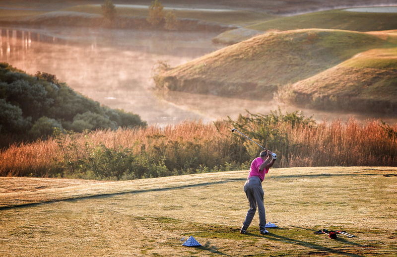 grey, standing, adult, lifestyles, swinging, golf swing, sport, golf club, club, pink, daylight, woods, landscape, casual clothing, outdoors, scenics - nature
