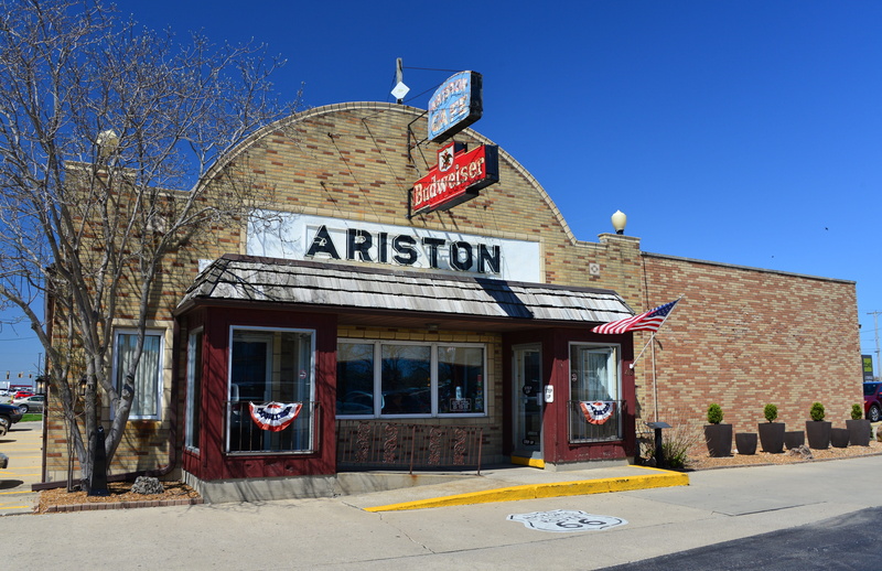 illinois, architecture, sky, american, tree, drive, historic, Route 66, western script, sign, nature, route, communication, 66, travel, Restaurant, road