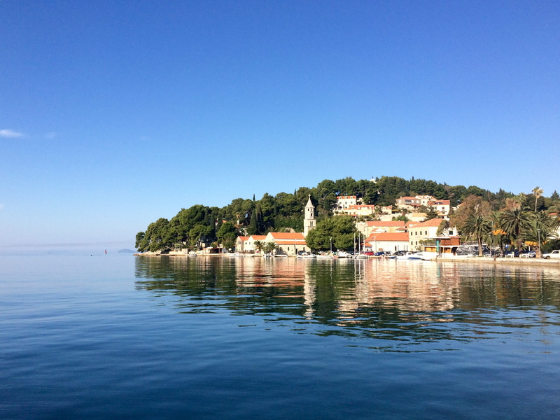 water, nature, autumn, outdoors, Cavtat, 2K, day, reflection, beauty in nature, built structure, building, perfect day, architecture, lake, perfect weather
