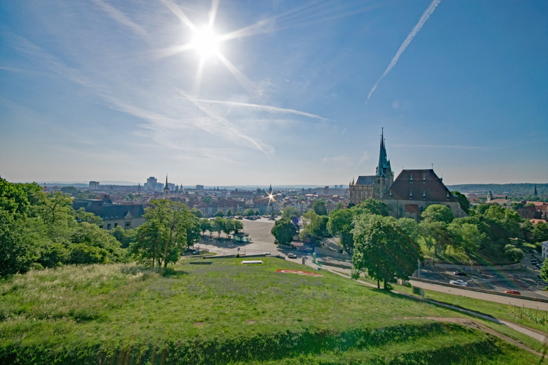 Germany, built structure, building, tree, trees, old town, erfurt cathedral, sky, view, 5K, summer, lens flare, cloud - sky, nature, Thuringia, sunbeam