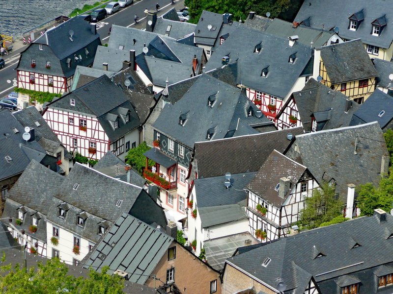 high angle view, day, crowd, townscape, nature, crowded, house, germany, building, 2K, roof, truss, old town, community, building exterior, sunlight, residential district
