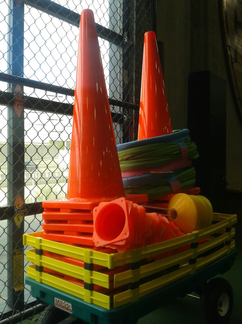 traffic cone, day, sport, arrangement, multi colored, orange color, choice, plastic, group of objects, stack, red, close-up, 1080P, large group of objects