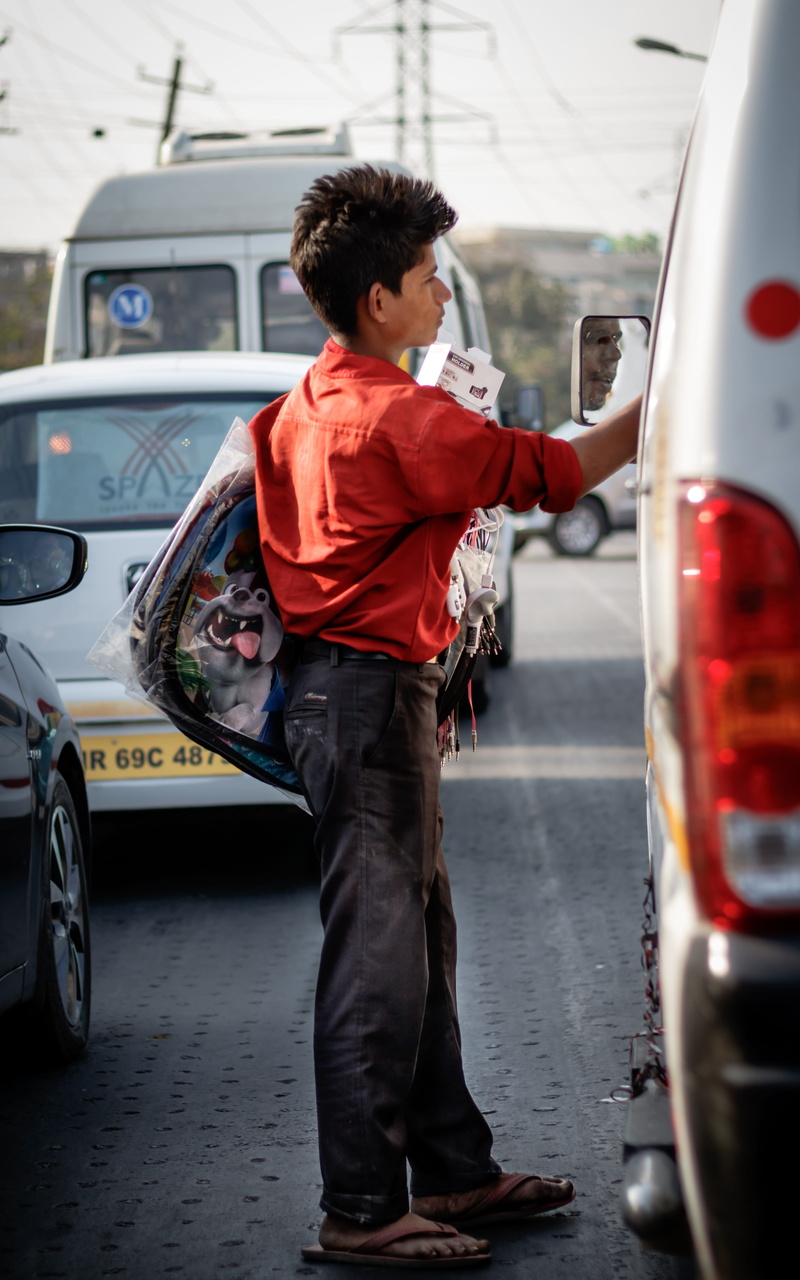 motor vehicle, real people, outdoors, travel, city, rear view, lifestyles, one man only, refueling, land Vehicle, only men, selling, 4K, full length, Street