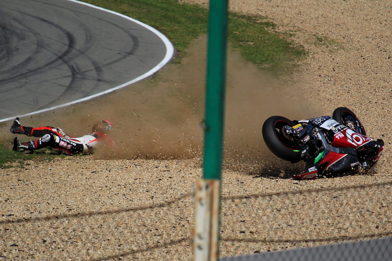 leisure activity, outdoors, racing, nagashima, childhood, competition, crash helmet, race, sports helmet, speed, motorbike, high angle view, incident, sport