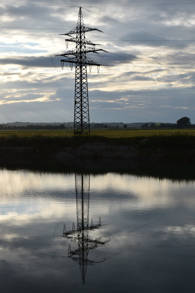 clouds, lake, cloud - sky, water, 5K, beauty in nature, mood, cable, waterfront, outdoors, nature, dark, landscape, global communications, mirroring, sky