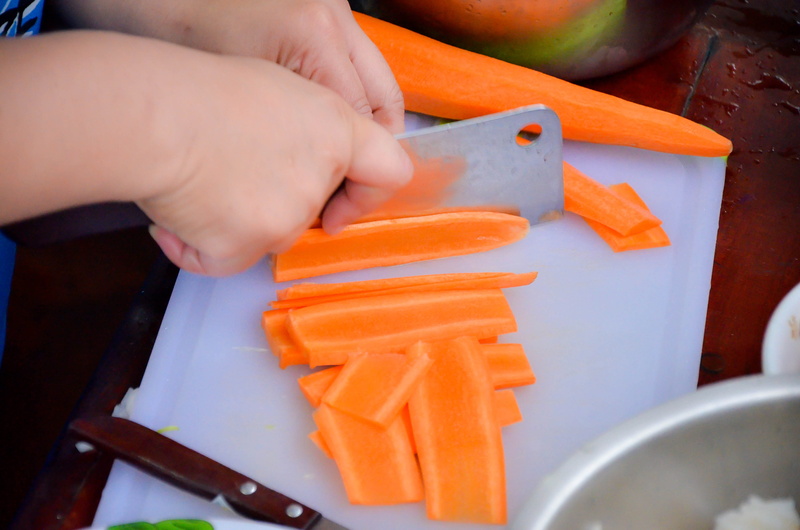 fresh, preparation, chopped, design, organic, party, freshness, salad, food, view, close-up, fish, rice, green, food and drink, cutting, top, hand, finger