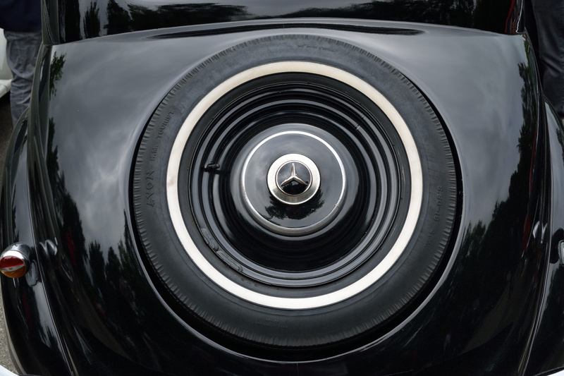 close-up, black color, transport, circle, car, metal, land vehicle, 5K, mode of transportation, technology, tire, veteran, fast, geometric shape, polished
