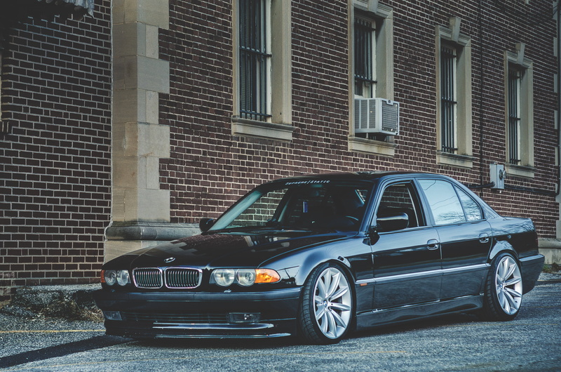 parking Lot, black, old-fashioned, no People, mode of transportation, luxury, land Vehicle, elegance, road, city, engine, supercar, old, car, mode of Transport