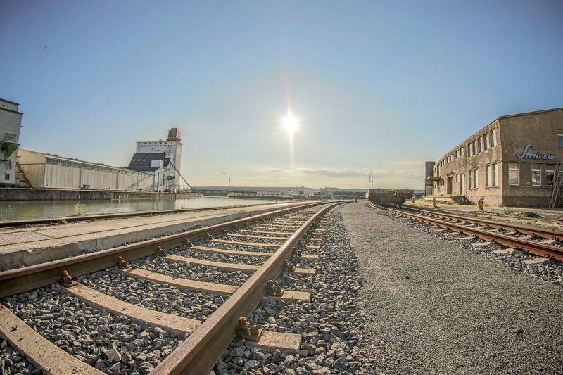 connection, the way forward, industry, Track, soft, seemed, clear sky, landscape, built structure, Rail Traffic, railway station, platform, direction, sky