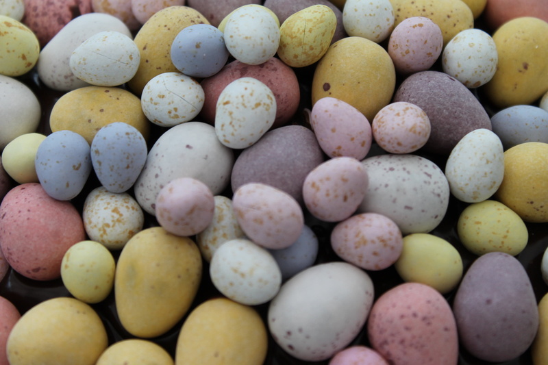 4K, Easter eggs, pebles, assorted, Easter  eggs