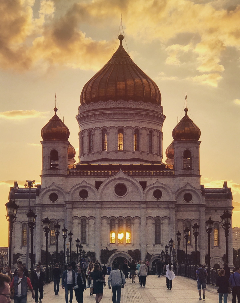 2K, cloud - sky, moskva, outdoors, men, spire, church, architecture, building, religion, sunset, russia, travel, real people, travel destinations, built structure