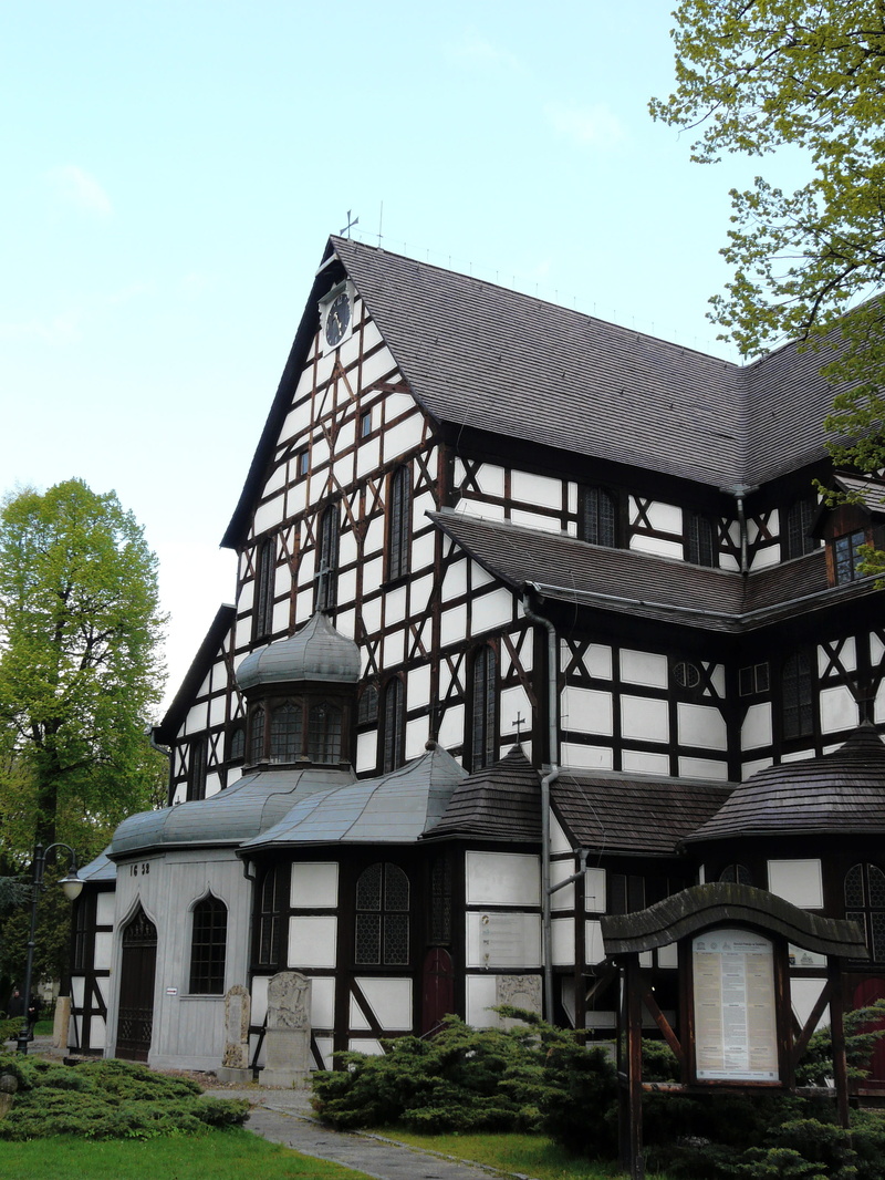 architecture, roof, place of worship, sky, belief, facade, świdnica, residential district, 2K, outdoors, wooden, church, nature, tree, building, building exterior