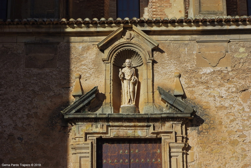 low angle view, sculpture, sunlight, tower, clock, history, outdoors, nature, no people, window, Albacete, Religious, religion, built structure, Architecture