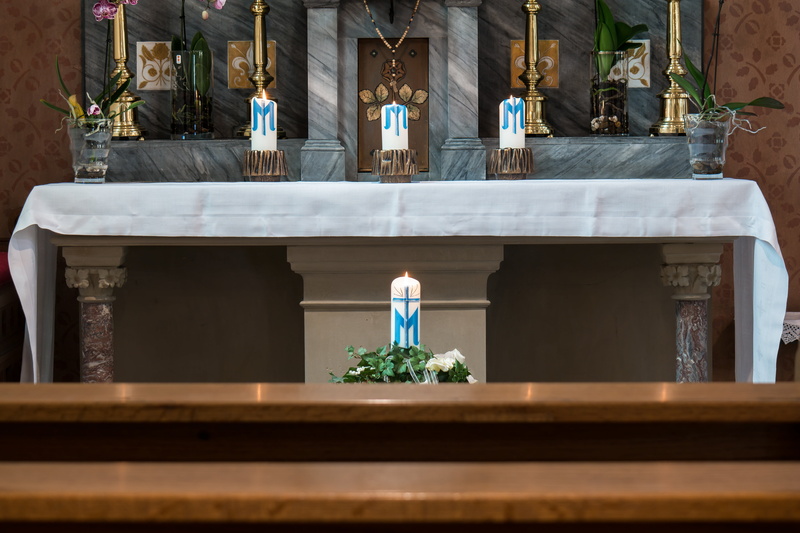 sculpture, architecture, rear view, real people, day, one person, faith, indoors, jesus, spirituality, church room, tabernacle, representation, building