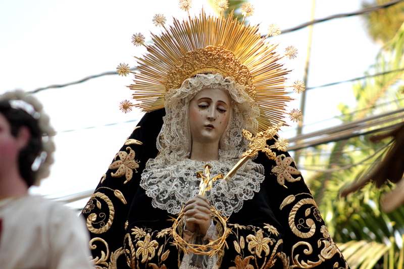 Procession, front view, religion, male likeness, 5K, one person, creativity, art and craft, day, virgin of the rosary, statue, spirituality, belief, lifestyles