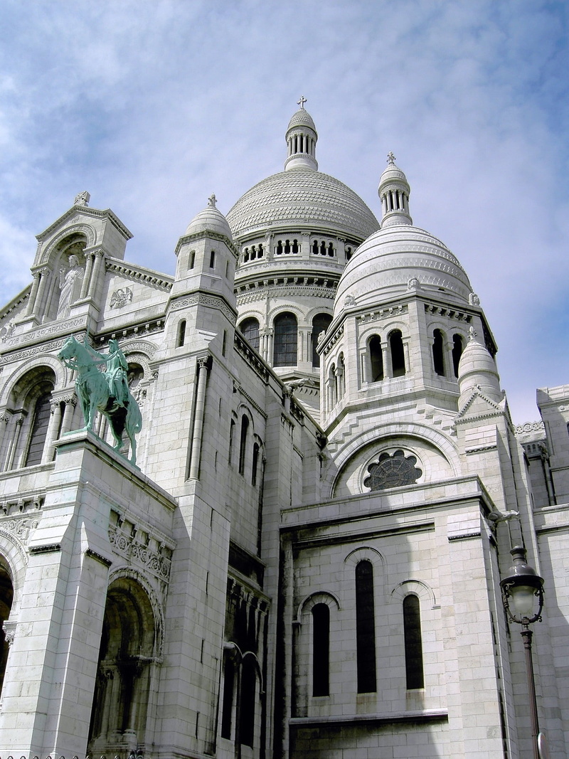 landmark, travel destinations, historic, religion, basilique, sky, low angle view, sacre coeur basilica, church, front, outdoors, spirituality, architecture