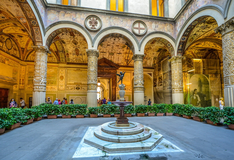 ceiling, garden, piazza, built structure, nature, architecture, arcade, firenze, building, Statue, courtyard, building exterior, outdoors, renaissance