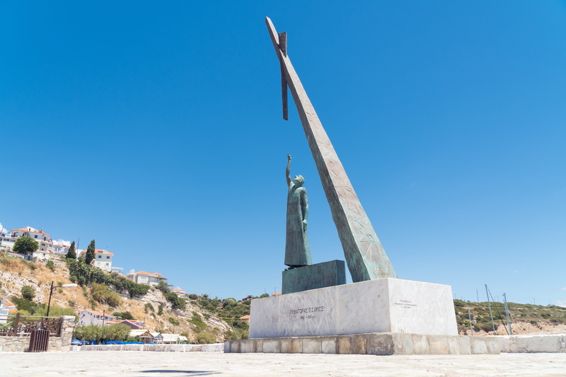 built structure, clear sky, old, travel, travel destinations, the past, day, sculpture, art and craft, memorial, math, architecture, no people, water, pythagoras