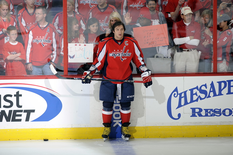 Alexander The Great, Dynamo, Alexander Ovechkin, Washington Capitals, hockey player, fans, Alex Ovechkin, ice, sport, hockey, the audience, National hockey League