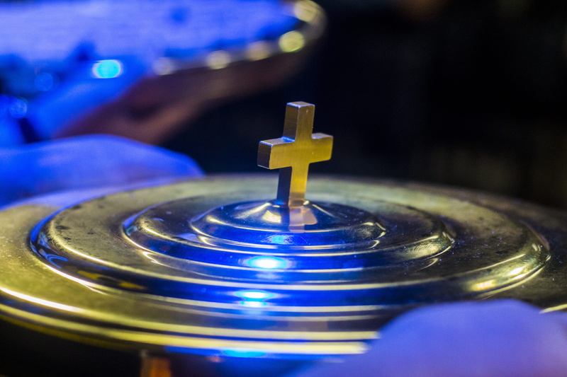 spiritual, event, bread, spinning, sacred, faith, close-up, religious, equipment, record, single object, disciples, wine, god, music, religion, 5K, cult