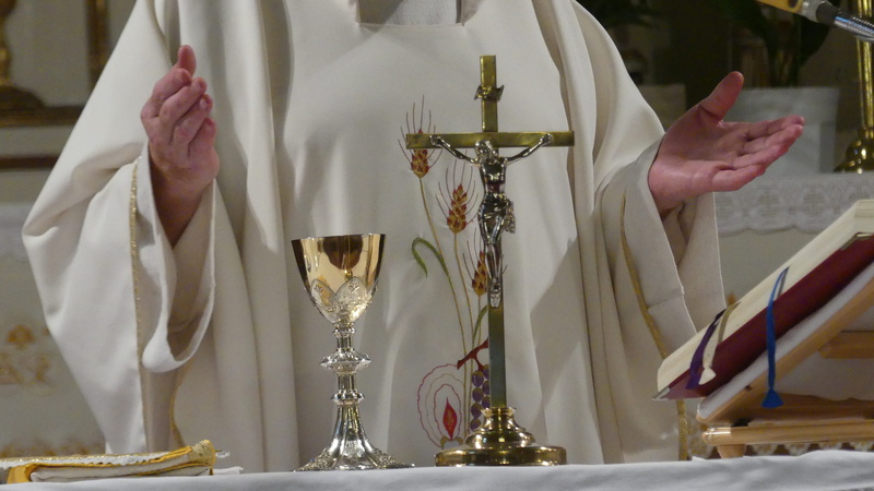 mass, prayer, place of worship, alcohol, real people, event, food and drink, christian, candle, cross, 4K, spirituality, belief, flower, table, midsection