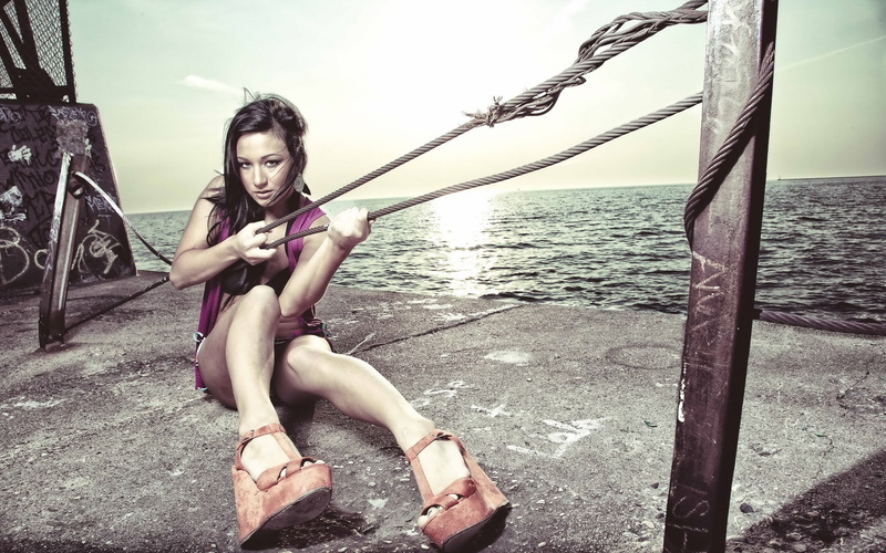 model, wedge shoes, women, 2K