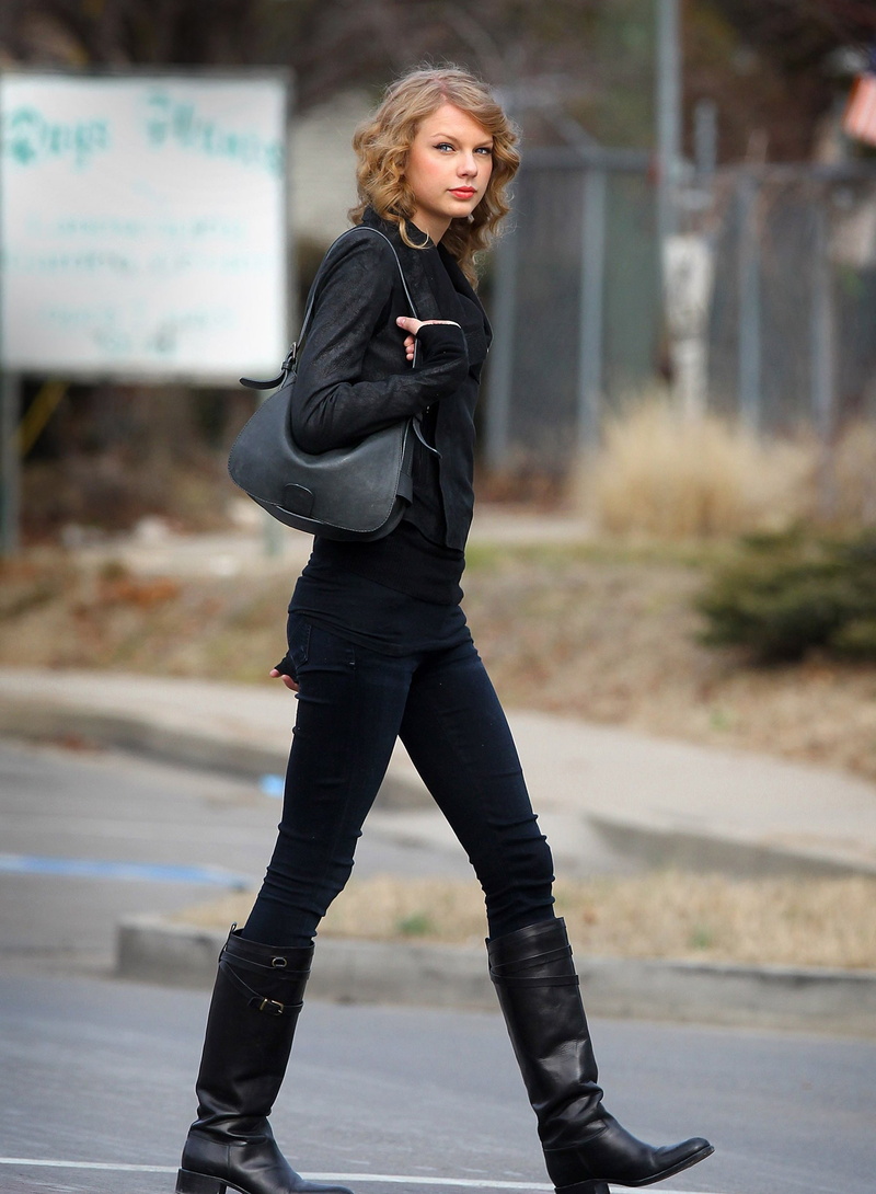 legs, Taylor Swift, taylor, 1080P, Celebrity, blondes, people, women, art, hd, Jeans, swift, leg, singers