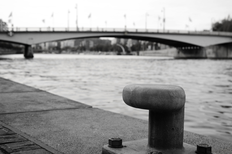 river, connection, sky, no people, belgium, liege, metal, architecture, focus on foreground, liège, concrete, strength, post, built structure, railing