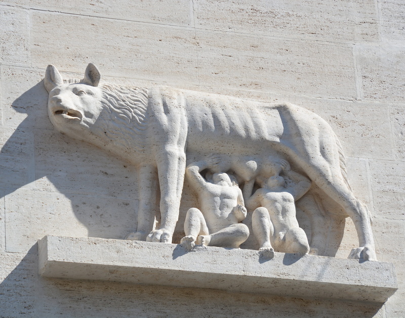 no people, art and craft, Wolf, brothers, landmark, mammal, Sculpture, Romulus, nature, group of animals, representation, mythology, marble, feline, historic